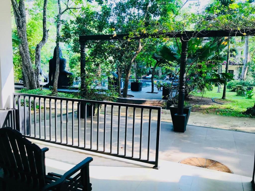 Flower Garden Eco Village Sigiriya Bagian luar foto